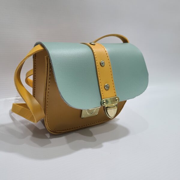 Two-Tone Crossbody Hanging Bag with Golden Clip - Image 2